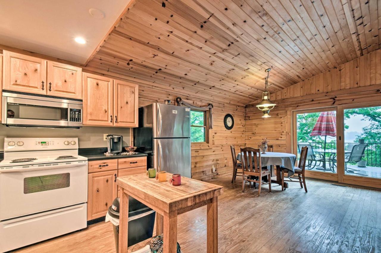 Cozy Amish Country Cabin On Shipshewana Lake! 外观 照片